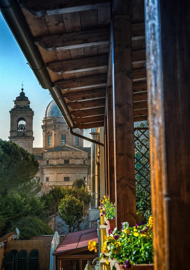 Locanda Il Giullare Pellegrino Santa Maria Degli Angeli  Bagian luar foto
