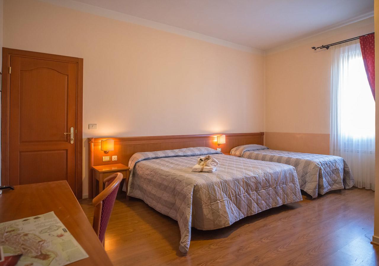 Locanda Il Giullare Pellegrino Santa Maria Degli Angeli  Bagian luar foto