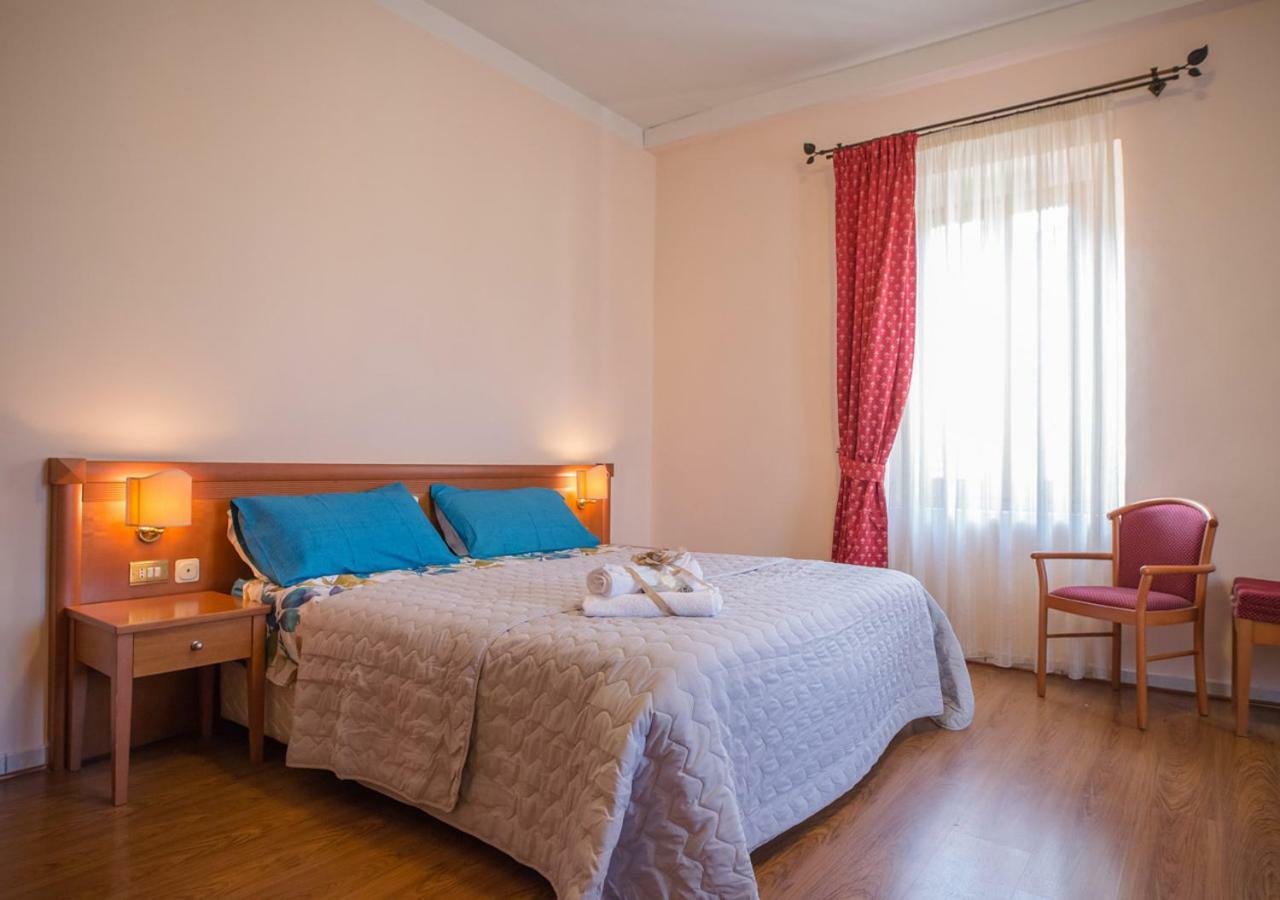 Locanda Il Giullare Pellegrino Santa Maria Degli Angeli  Bagian luar foto